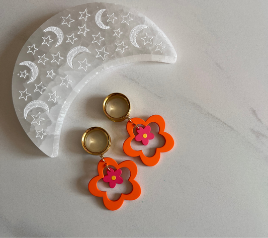 Retro Flower Dangle Plugs