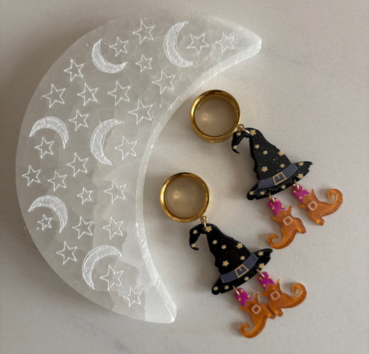 Witch Hat Dangle Plugs