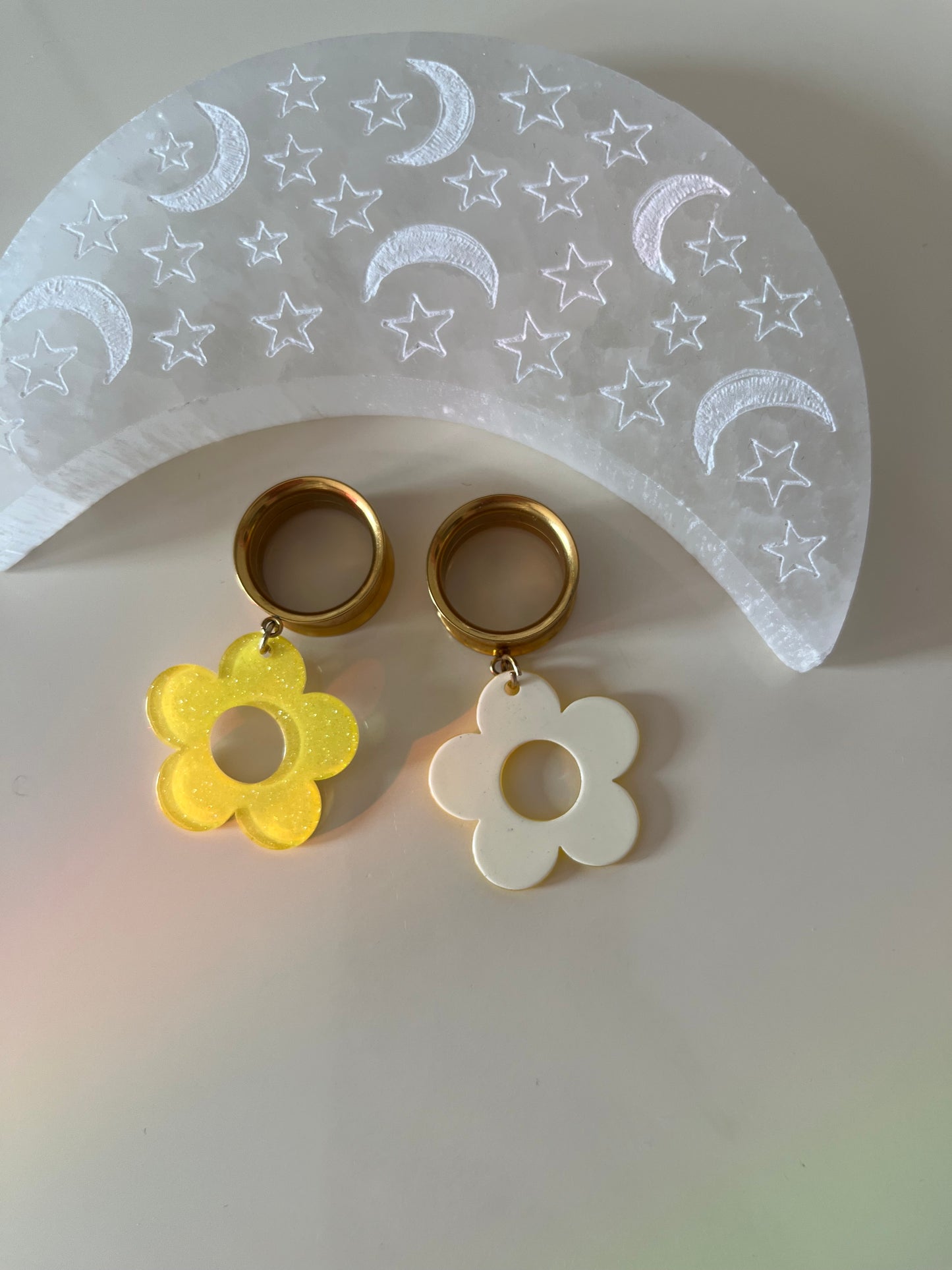 Yellow Glitter Daisy Dangle Plugs
