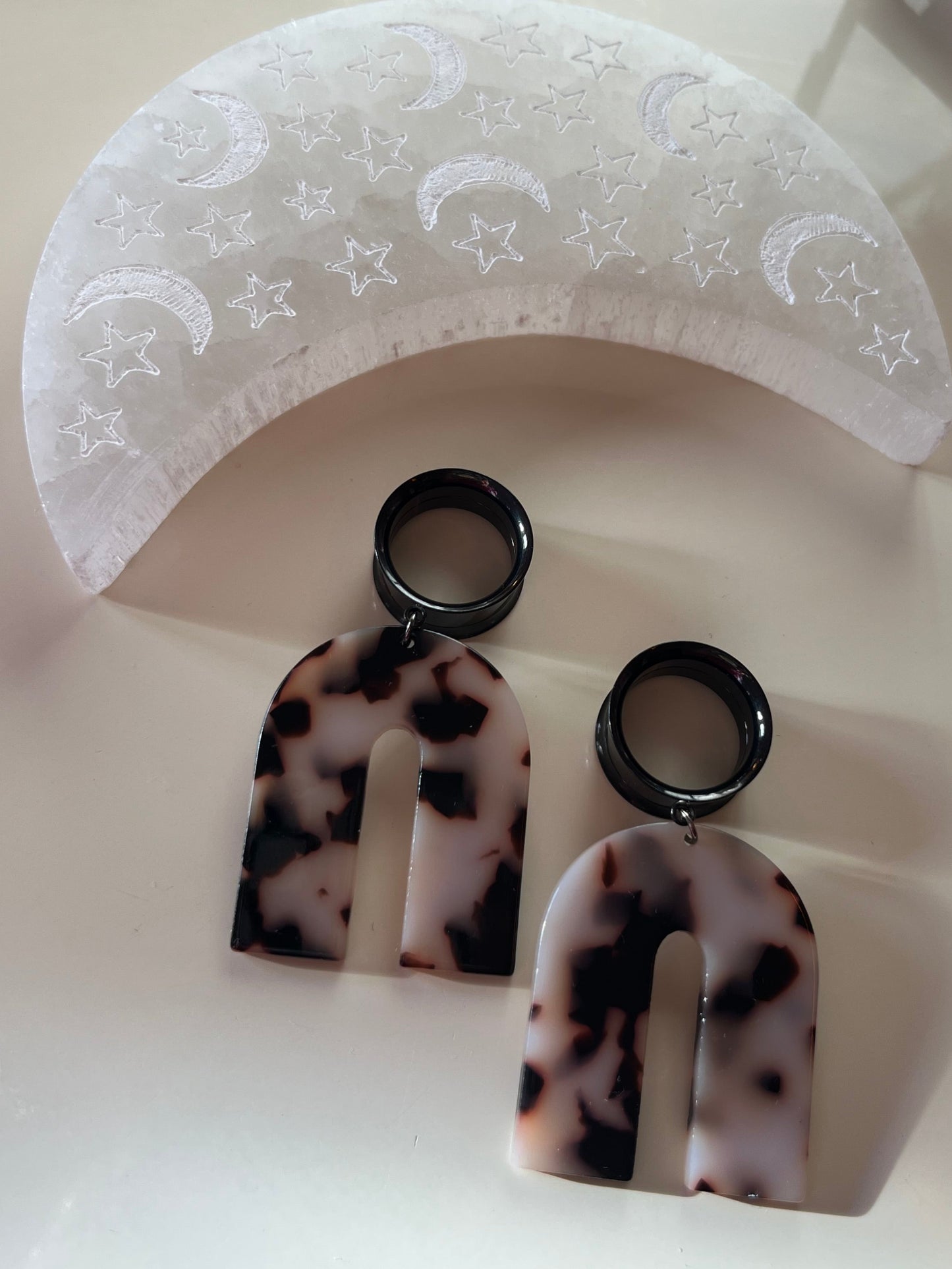 Light Tortoise Arch Dangle Plugs