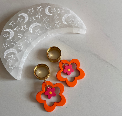 Retro Flower Dangle Plugs