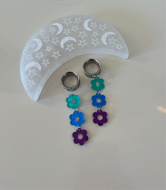Cool Daisy Dangle Plugs