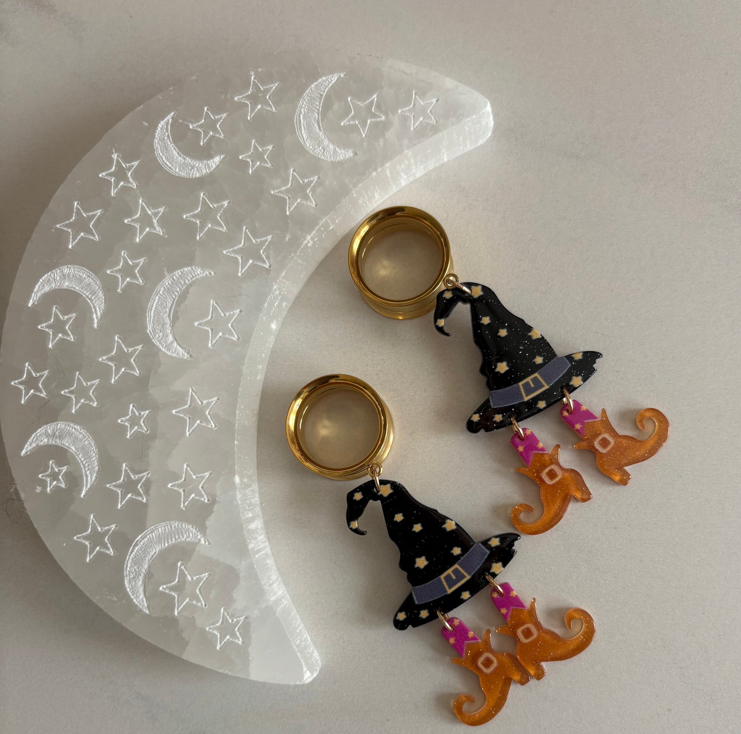 Witch Hat Dangle Plugs