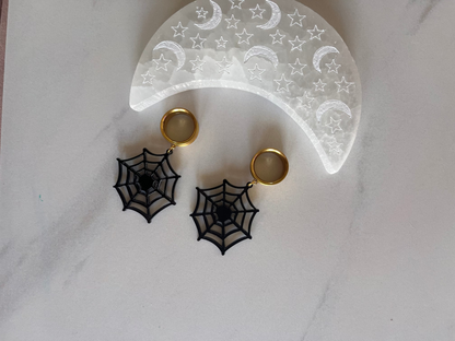 Spider Web Dangle Plugs