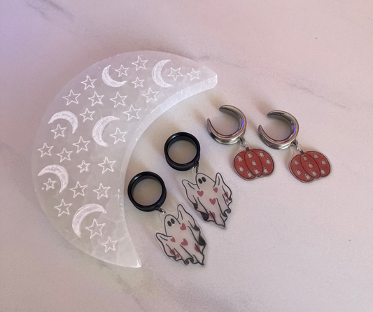 Spooky Dangle Plugs