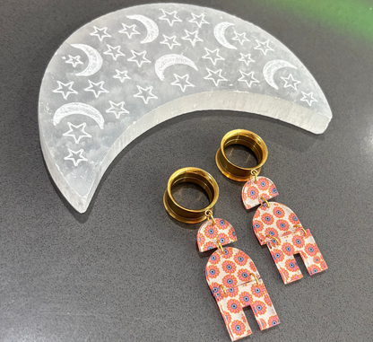 Vintage Era Dangle Plugs