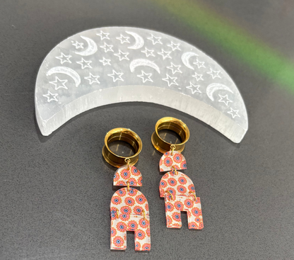 Vintage Era Dangle Plugs