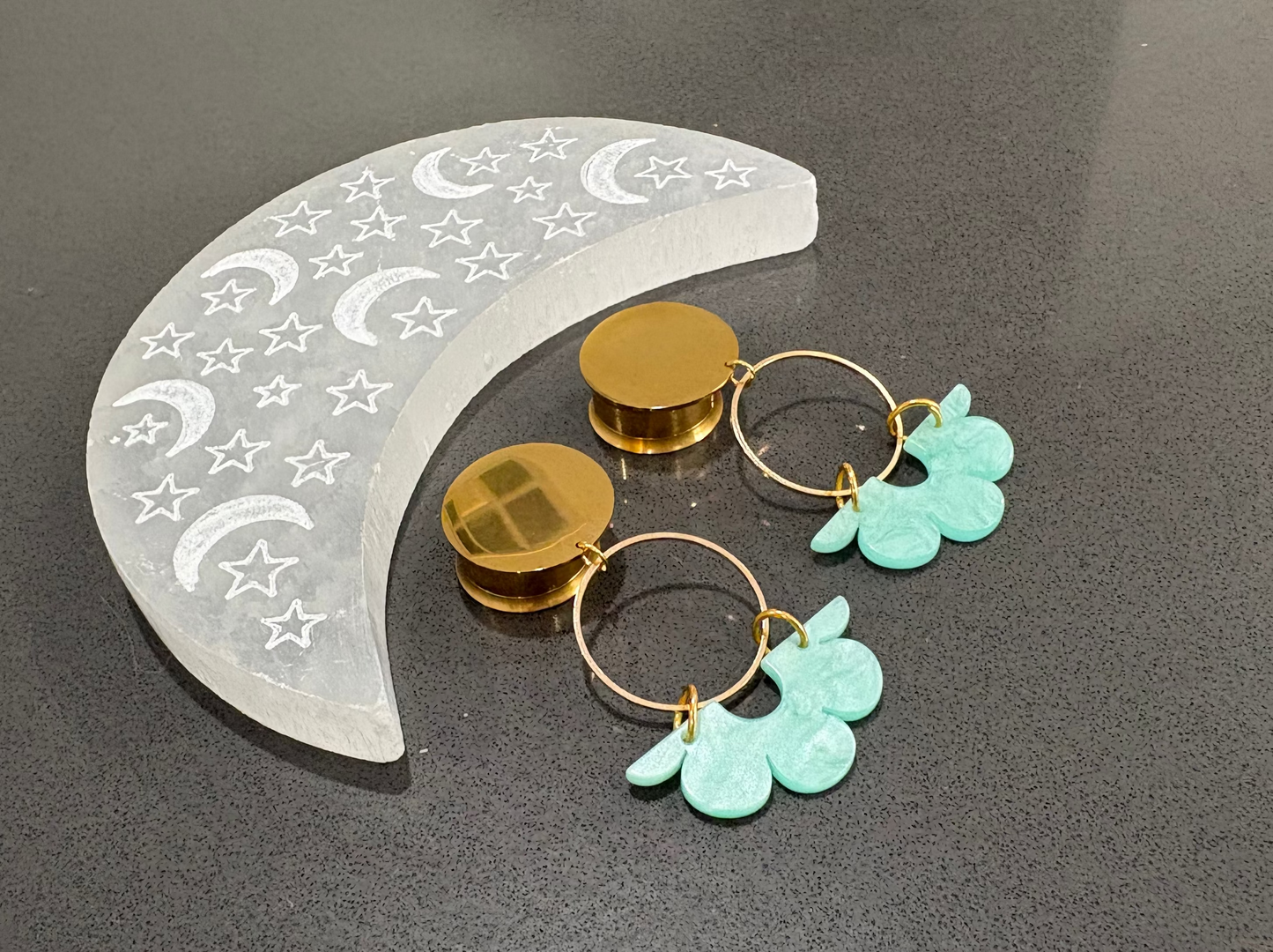Daisy Girl Dangle Plugs