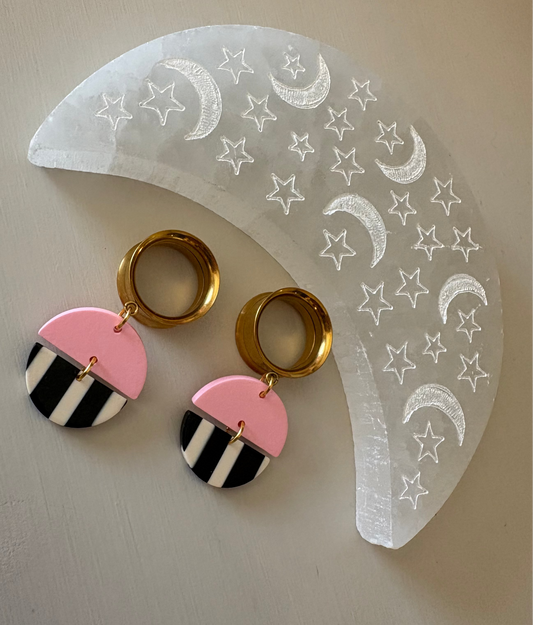 Scene Queen Dangle Plugs